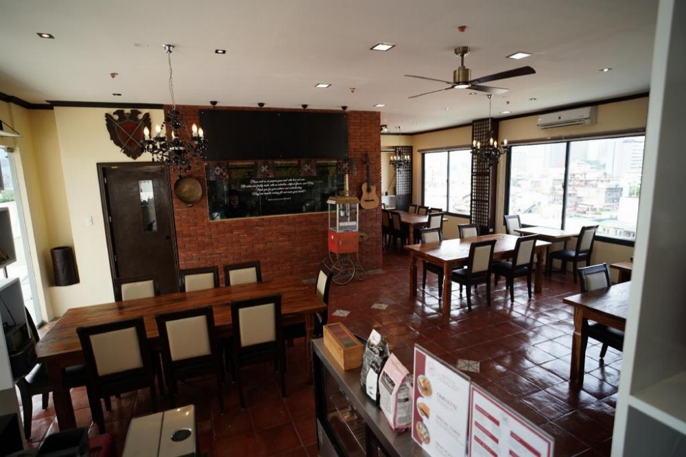 Heroes Hotel Image 34
