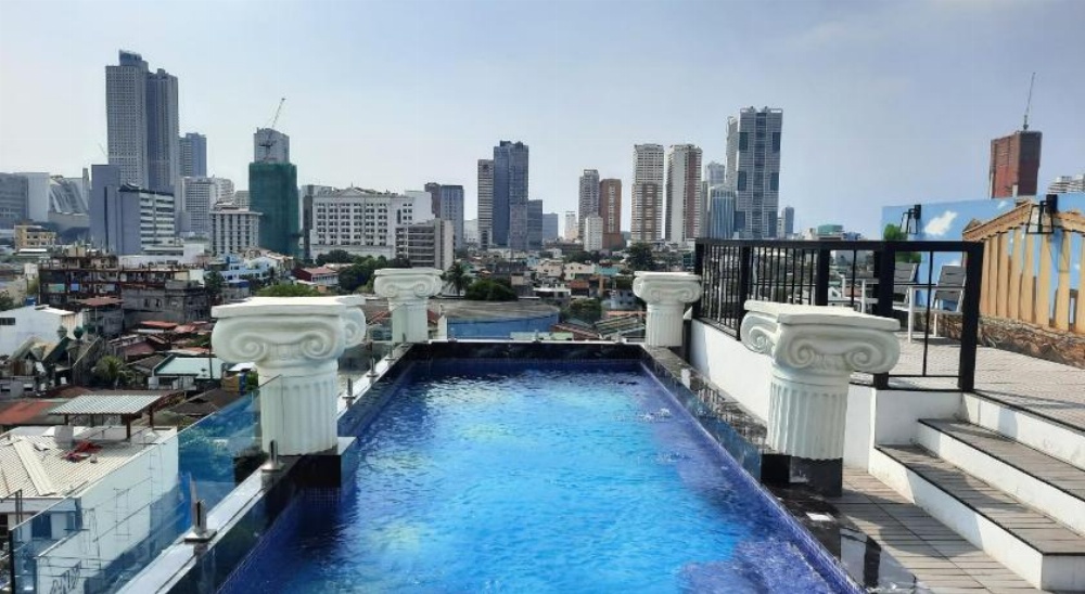 Heroes Hotel Image 45